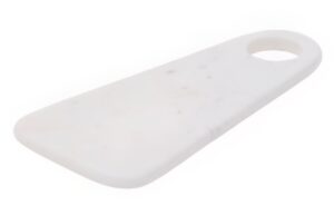 Bílé mramorové servírovací prkénko Kave Home Zera